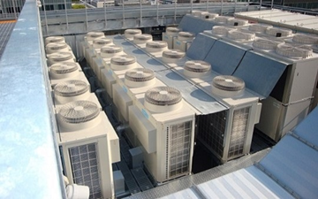 冷却ユニットの空調室外機への施工事例